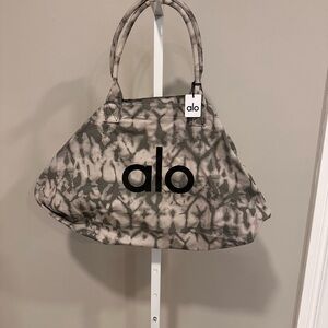 Large oversized Alo bag